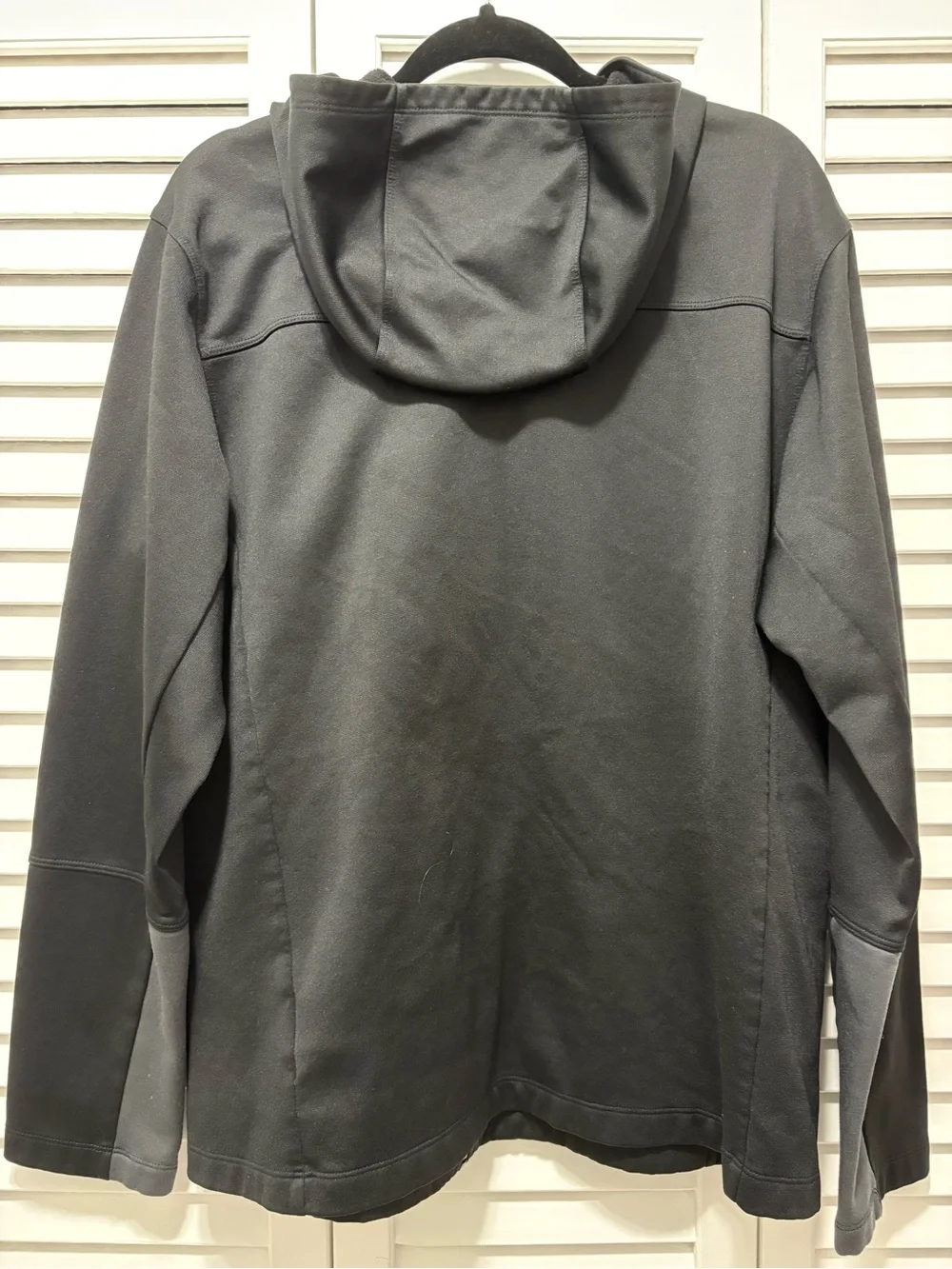 The North Face Men's Black Full-Zip Hooded Softshell Jacket